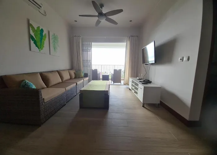 Crystal Shores Self Catering - Beau Vallon, Seychelles * Beau Vallon (Mahe)