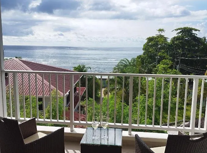 Crystal Shores Self Catering - Beau Vallon, Seychelles * Beau Vallon (Mahe)