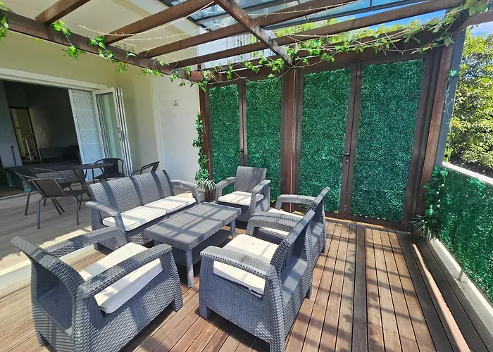Apartment Crystal Shores Self Catering - Beau Vallon, Seychelles *
